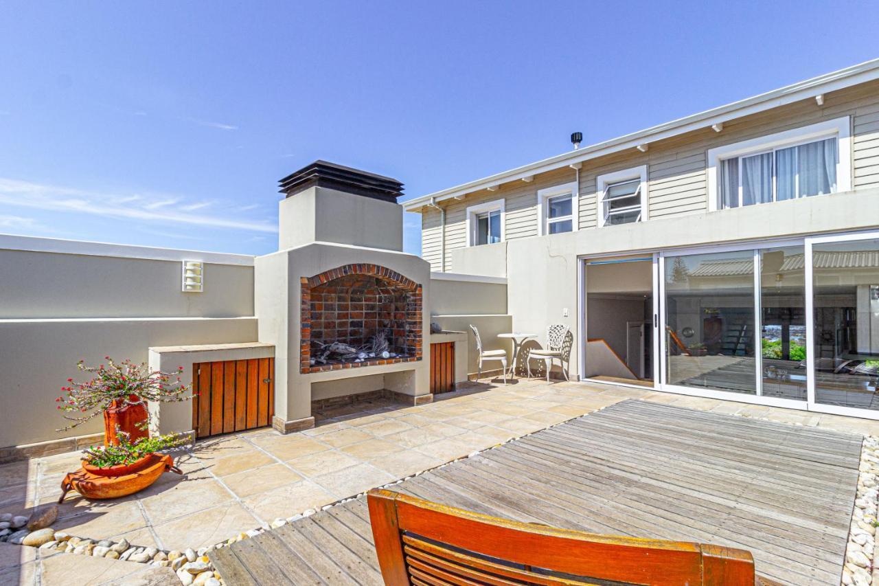 138 Marine Beachfront Guesthouse Hermanus Kültér fotó
